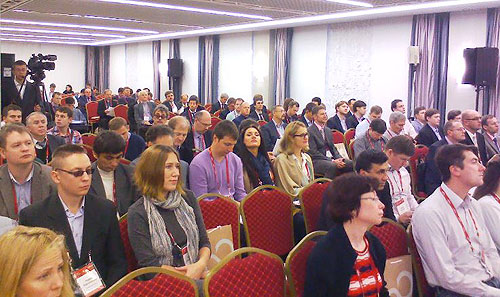 Участники конференции «Fujitsu IT Future: через преобразования ИТ к развитию бизнеса» во время панельной дискуссии