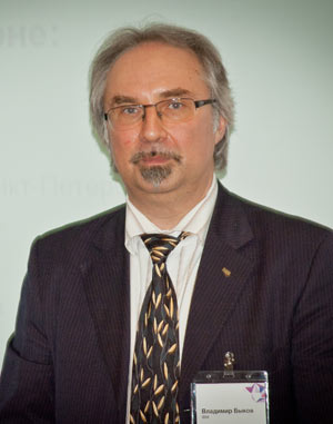 Глава офиса IBM в Санкт-Петербурге Владимир Быков