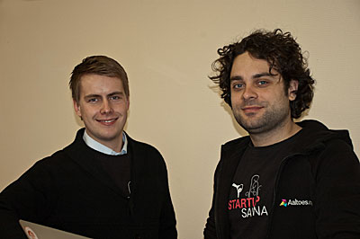 Глава российских операций Startup Sauna Евгений Пелтола с одним из «коучей» петербургской «сауны»