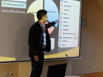 Павел Чужмаров показывает новые возможности  пакета Office 2010