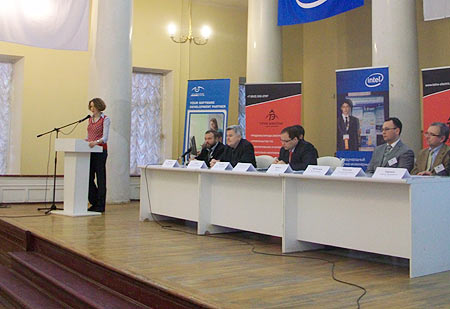 Директор программы Intel-ISEF в Росии Мария Кибкало рассказала о поддержке образования компанией Intel и о самом конкурсе Intel-ISEF Директор программы Intel-ISEF в Росии Мария Кибкало рассказала о поддержке образования компанией Intel и о самом конкурсе Intel-ISEF
