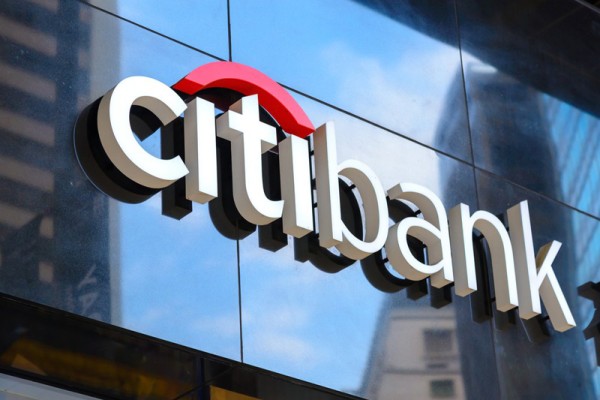 Кредитная дезорганизация: Ситибанк не могут продать из-за проблем с IT-системой