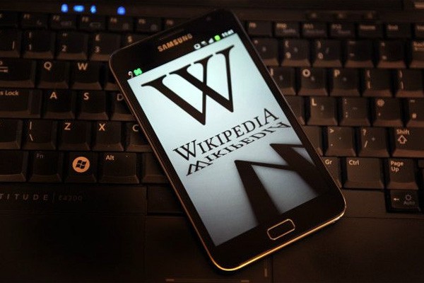 Владелец «Википедии» подал в суд на Роскомнадзор и Генпрокуратуру