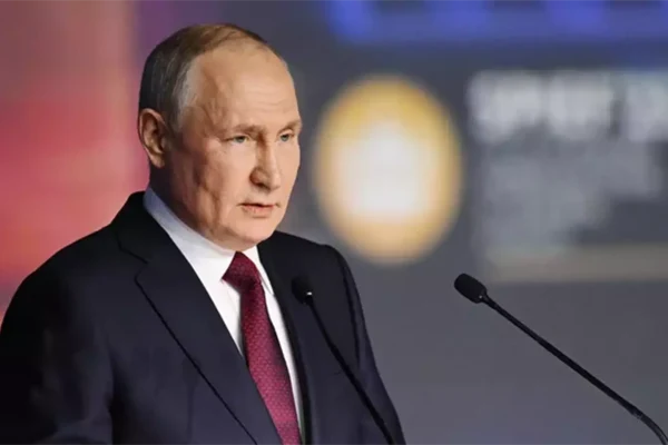 Владимир Путин приехал на Форум будущих технологий