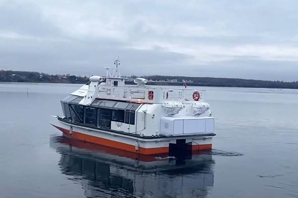 В Петербурге испытали первое беспилотное речное судно