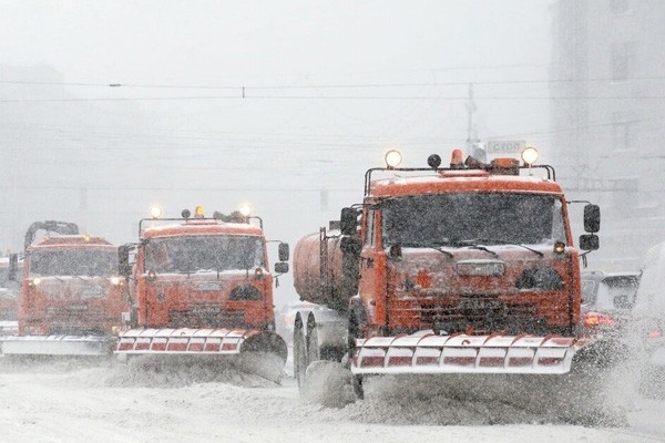 Петербуржцы могут контролировать уборку дорог в приложении «Я здесь живу»