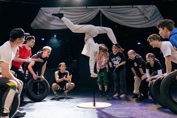 «Трудные подростки» на арене: первый в мире цирковой спектакль по мотивам сериала выйдет уже в июле