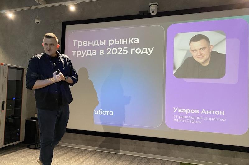 Петербуржцы предпочитают спокойную работу и надеются на большую зарплату с ИИ