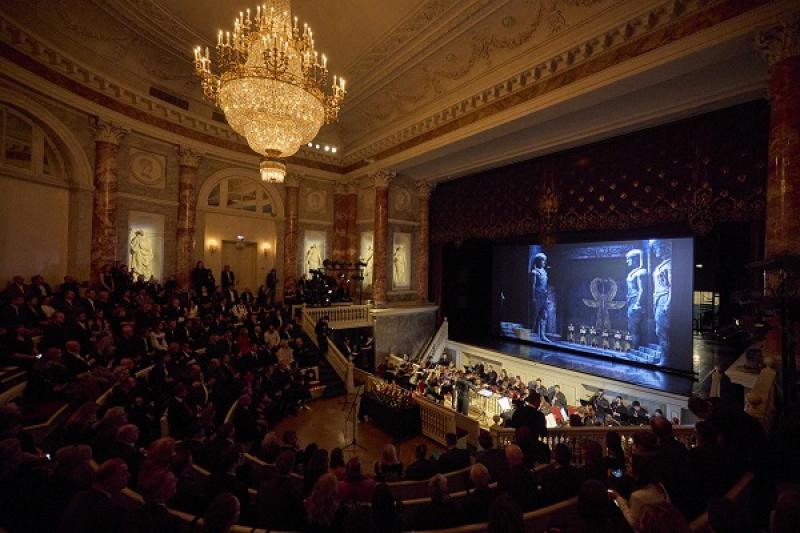 Проект подсветки главного здания «Ростелекома» в Петербурге стал лауреатом международной премии «Золотой Трезини»