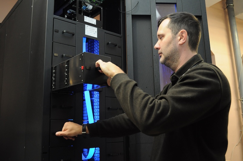 Оптический накопитель ЭЛАРобот НСМ Оптический накопитель ЭЛАРобот НСМ