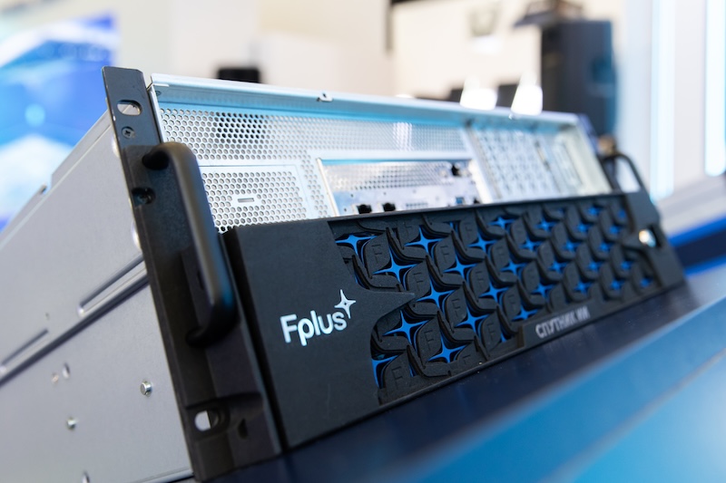 Сервер Fplus «Спутник ИИ» позволяет локально запускать нейросети