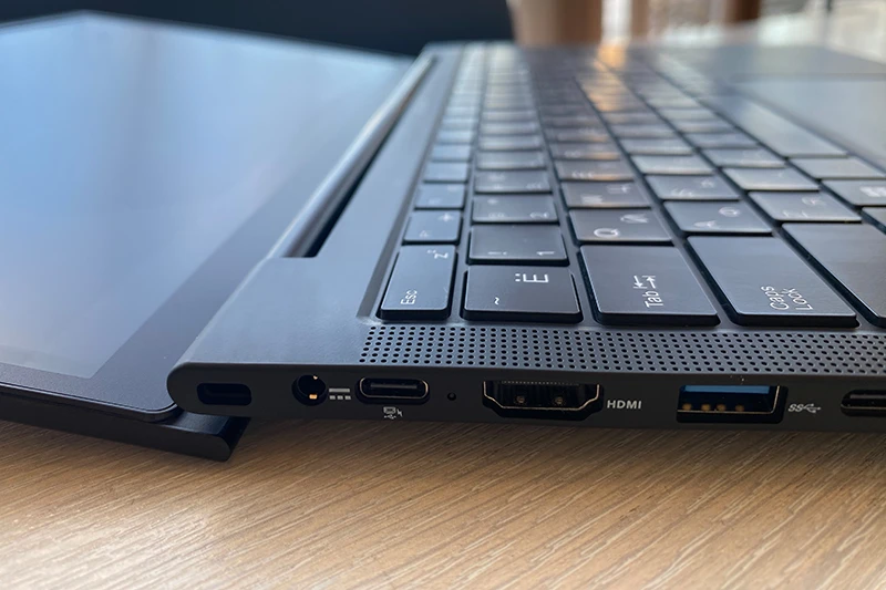 Крышка Rikor Pro 5 раскрывается на 180 градусов