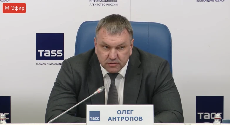 Председатель комитета Ленинградской области по транспорту Олег Антропов