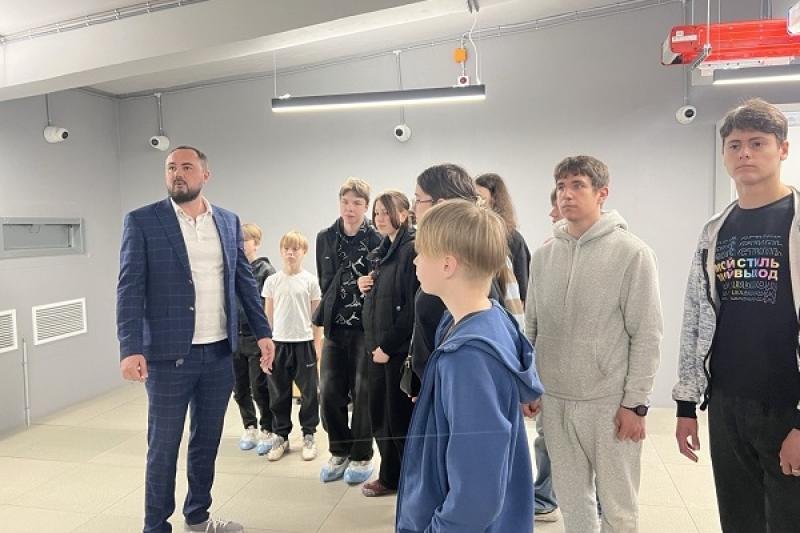 «Где живет интернет»: как «ОБИТ» знакомит подростков с миром дата-центров
