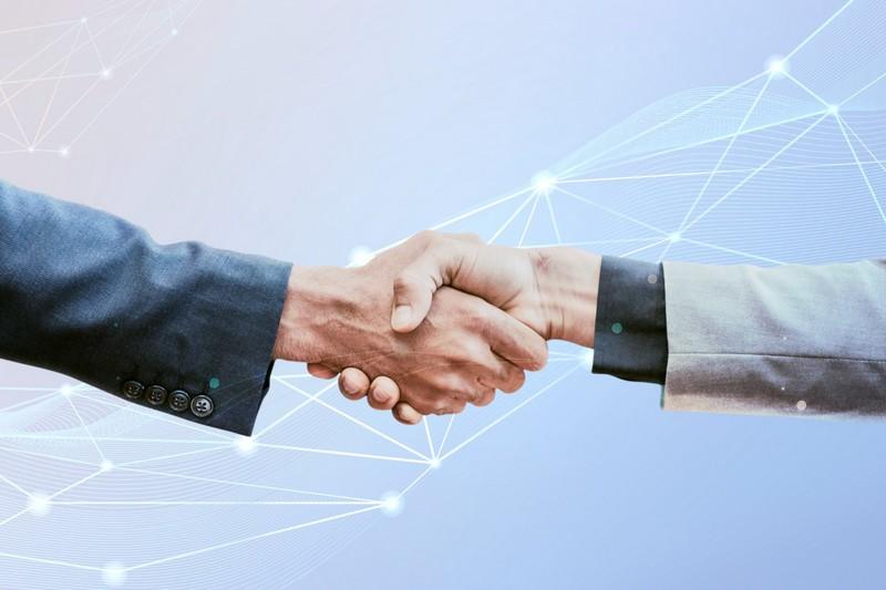 ИТ-интегратор Globus и ЕМДЕВ начали сотрудничество в сфере разработки цифровых сервисов на базе Энтакси