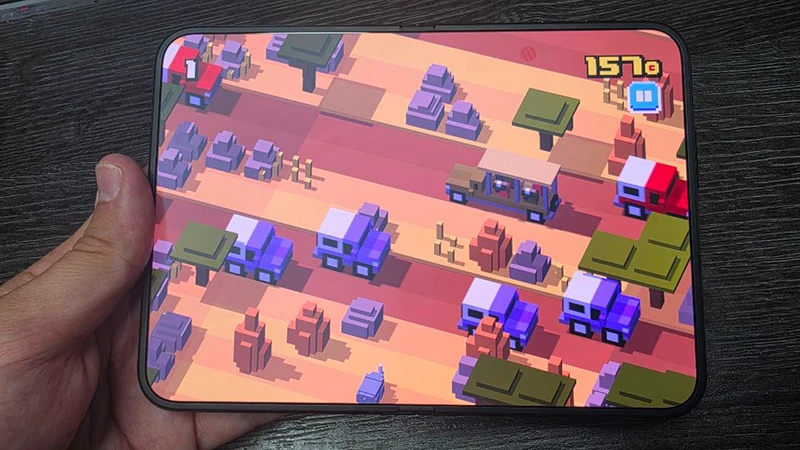Игра на весь экран в iPhone Duo Игра на весь экран в iPhone Duo