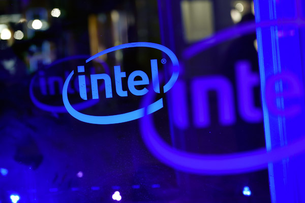 Компания Intel объявила о приостановке деятельности в России